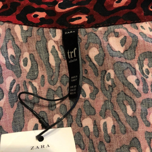 ⭐️Zara Animal Print Button Down Crop Top - Picture 6 of 7